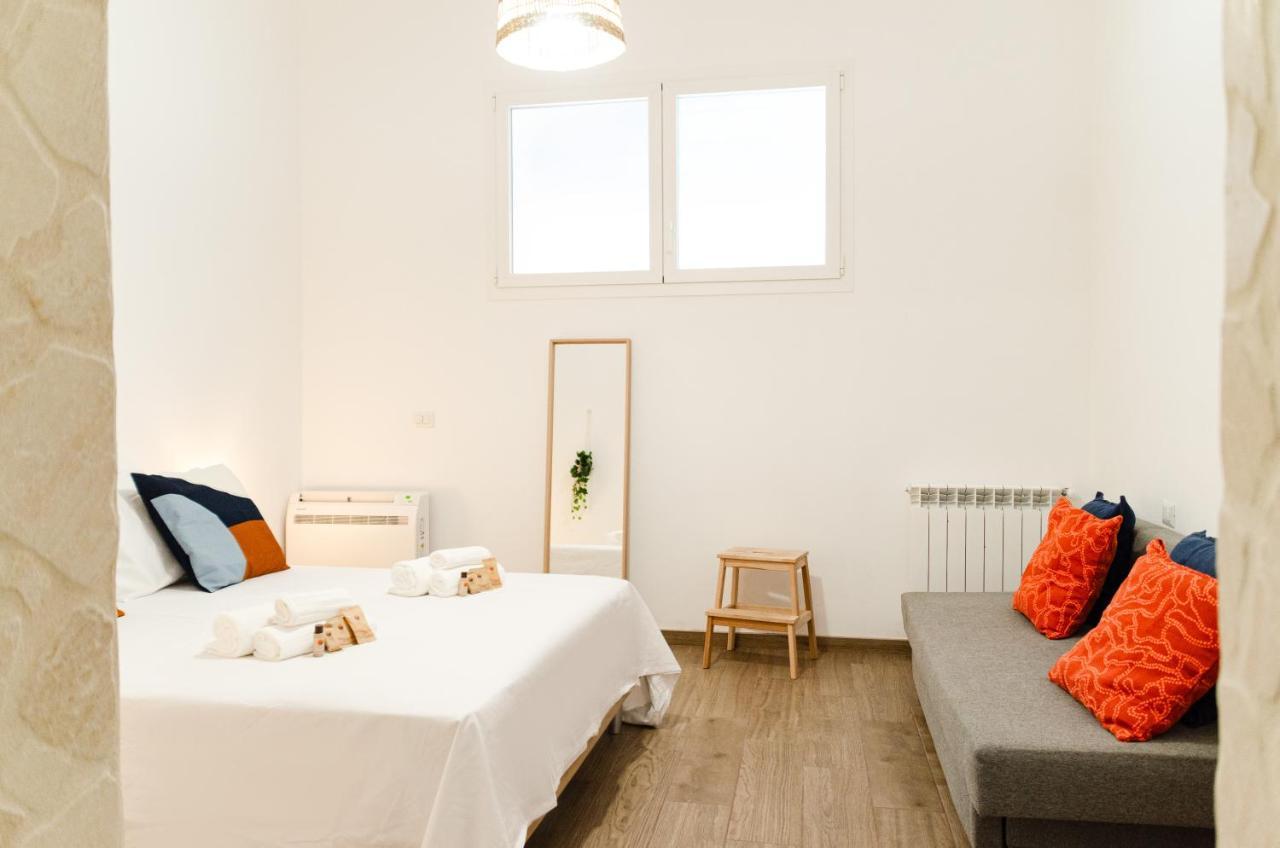 Modern Stone Apartment In The Heart Of Bari Ngoại thất bức ảnh