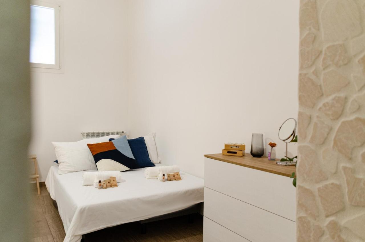 Modern Stone Apartment In The Heart Of Bari Ngoại thất bức ảnh