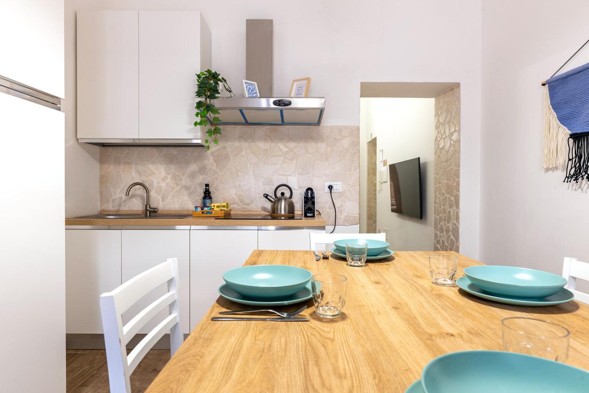 Modern Stone Apartment In The Heart Of Bari Ngoại thất bức ảnh